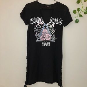 Edgy-punk t-shirt dress 💥